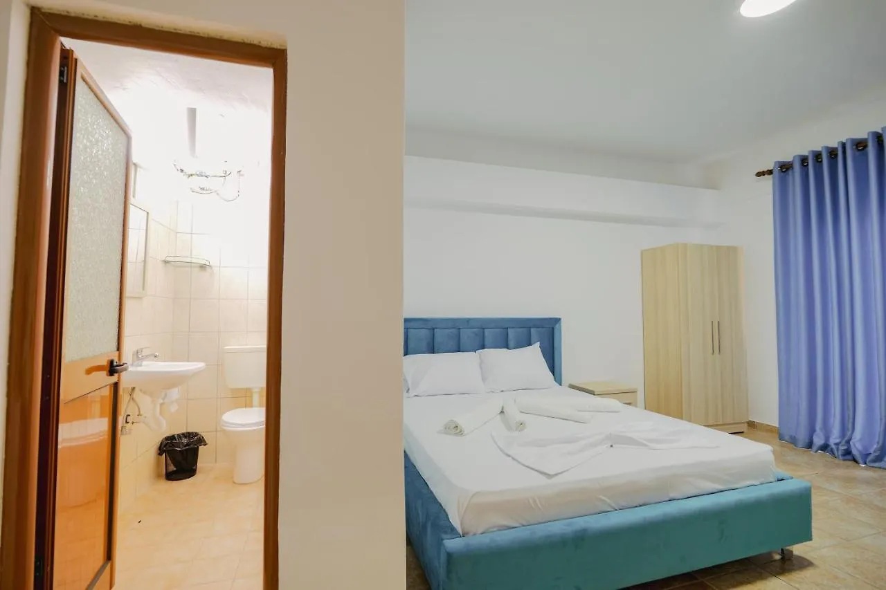 Mema Rooms Himara Szálloda