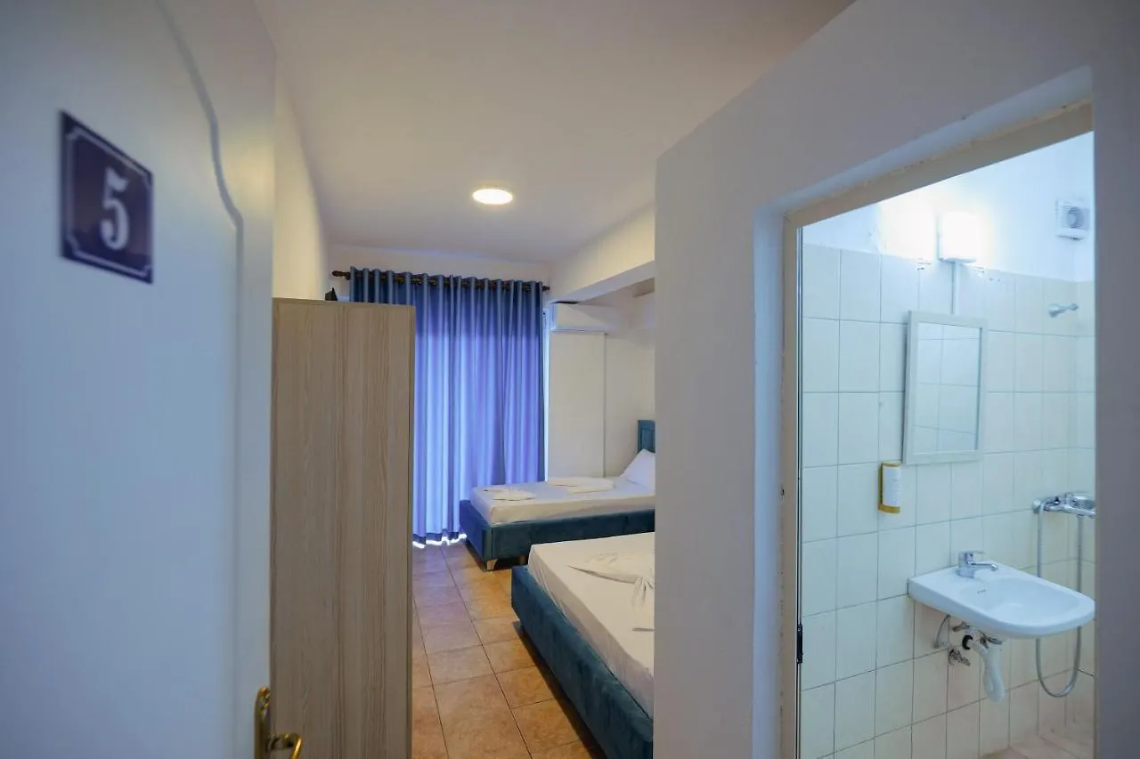 Mema Rooms Himara Albánia