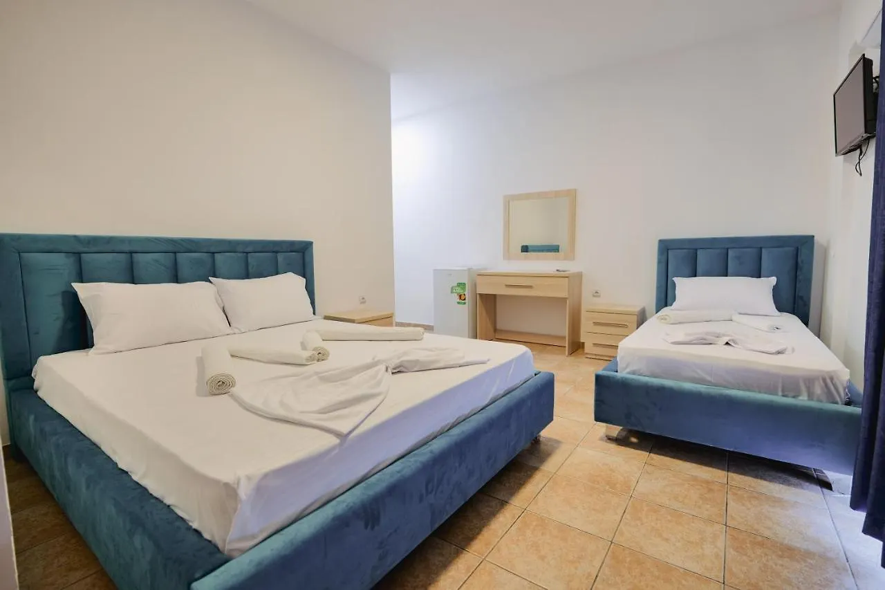 Mema Rooms Himarë 3*,