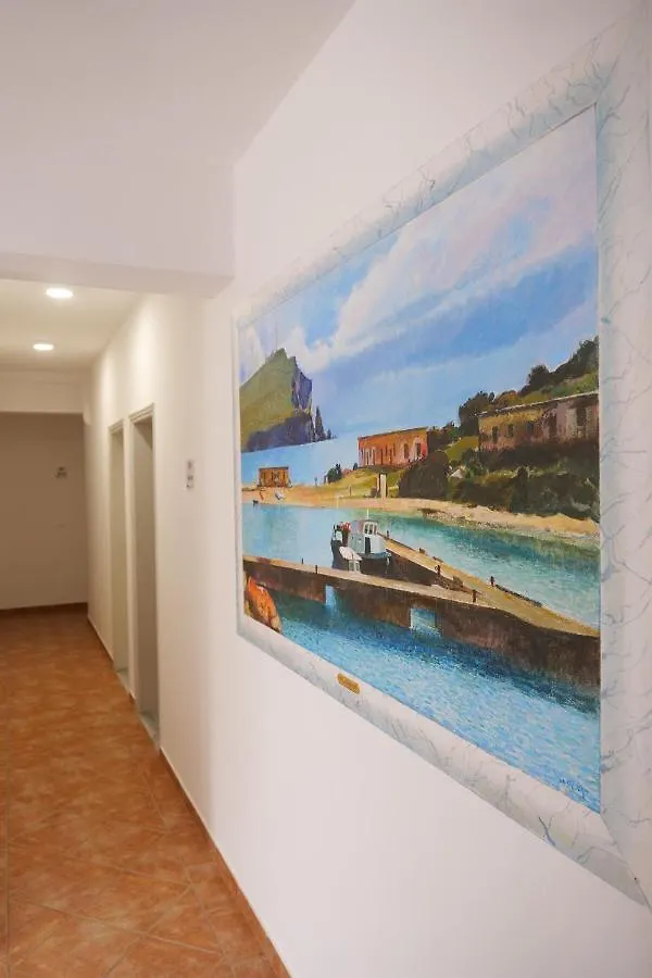 Mema Rooms Himarë 3*,  Albania